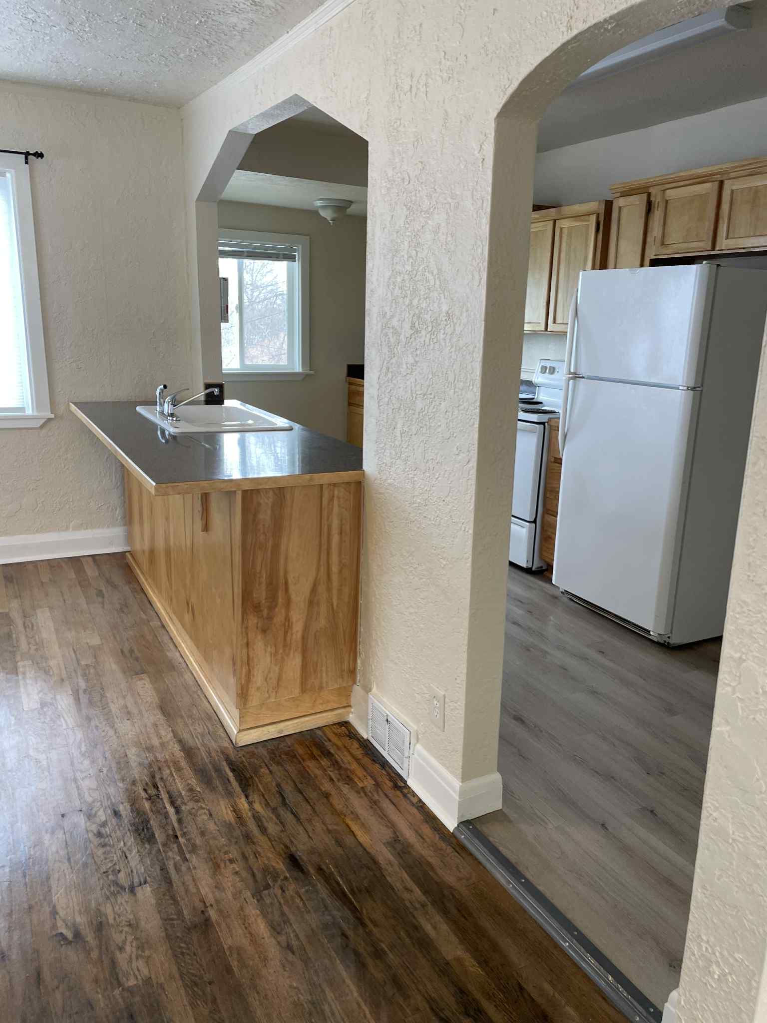 563 North Buena Vista Avenue - 3